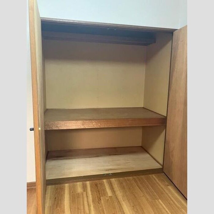 物件内観写真6　(収納)