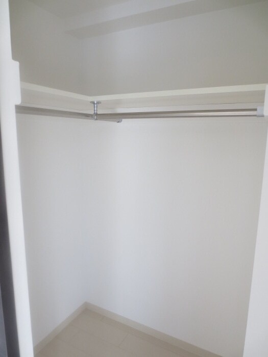 物件内観写真12　(収納)