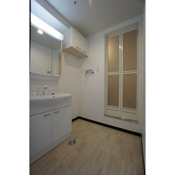 物件内観写真12　(洗面)