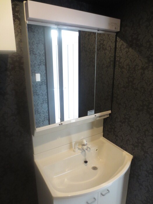 物件内観写真13　(洗面)