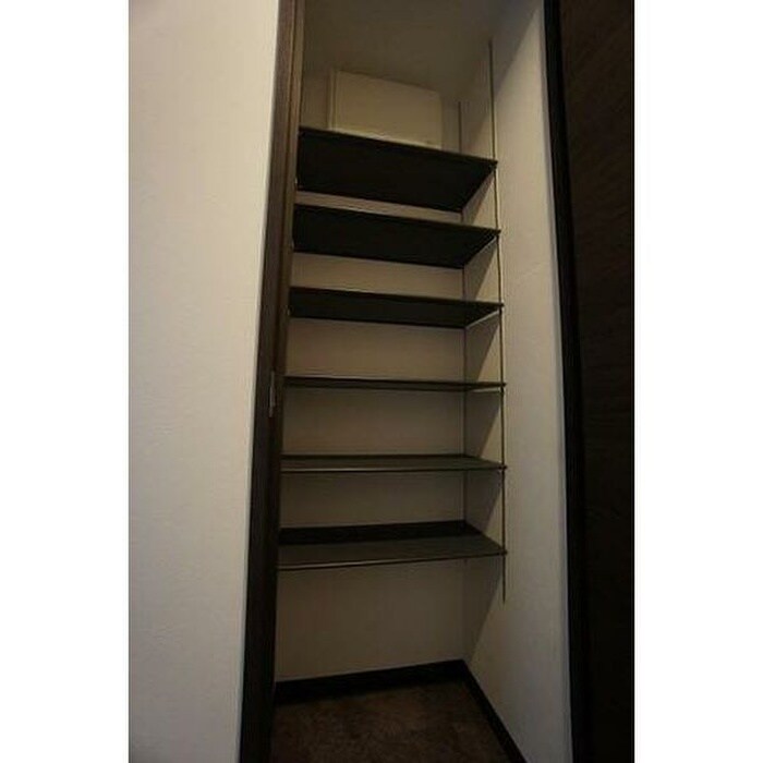 物件内観写真13　(靴箱)