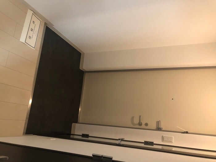 物件内観写真20　(玄関)