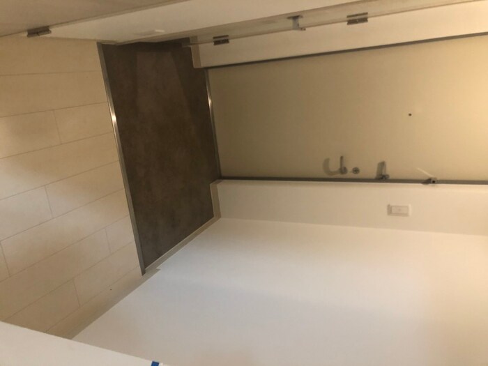 物件内観写真22　(玄関)