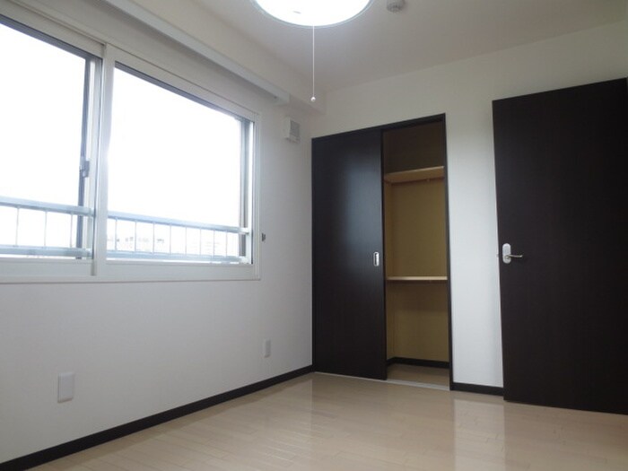 物件内観写真10　(居室)