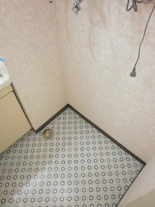 物件内観写真18　(洗濯機置場)