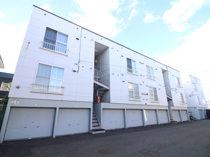 物件外観写真1　(外観写真)