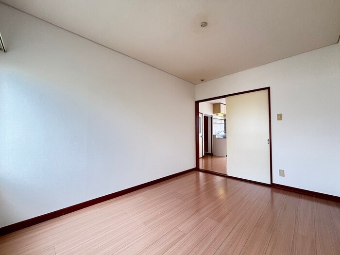 物件内観写真12　(居室)