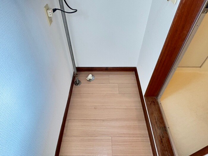 物件内観写真21　(洗濯機置場)