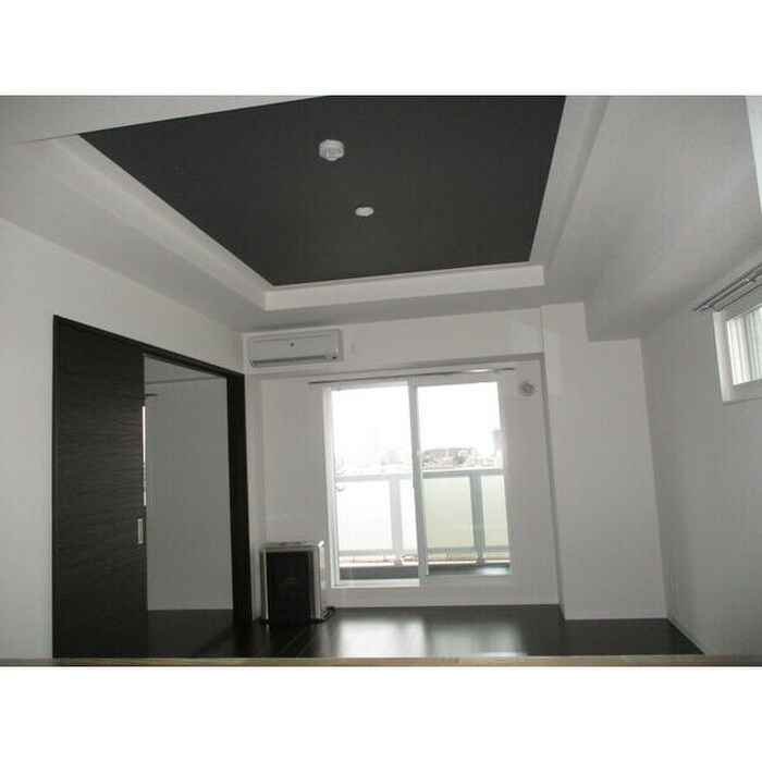 物件内観写真2　(居室)