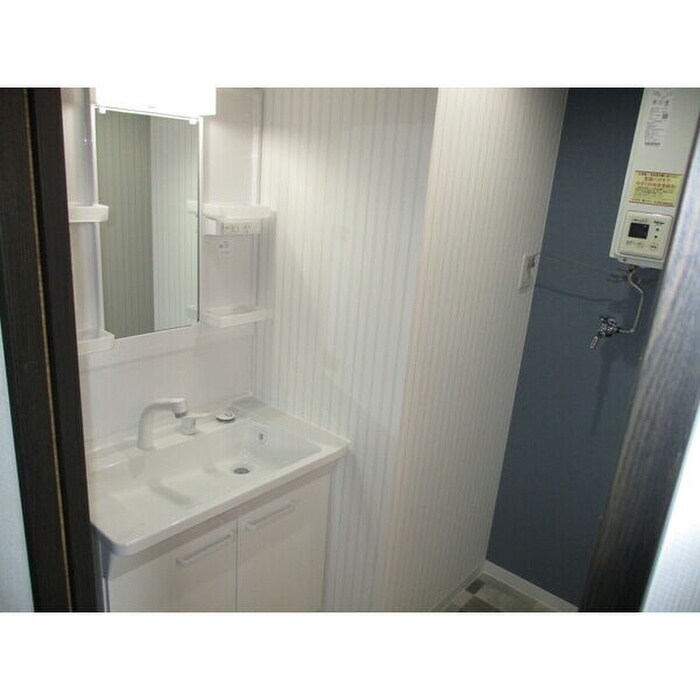 物件内観写真4　(洗面)