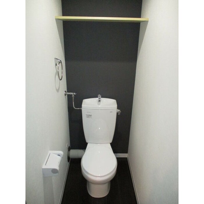 物件内観写真5　(トイレ)