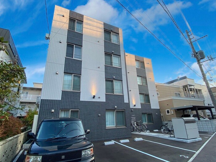 物件外観写真1　(外観写真)