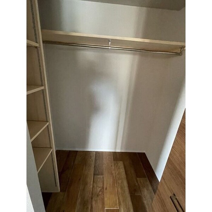 物件内観写真11　(収納)