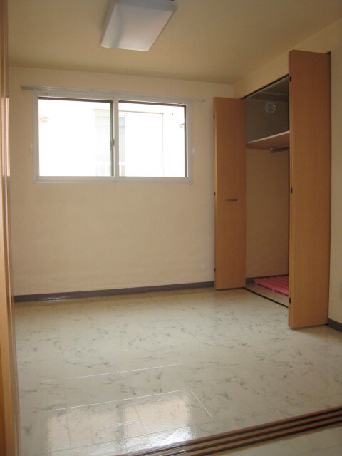 物件内観写真11　(居室)