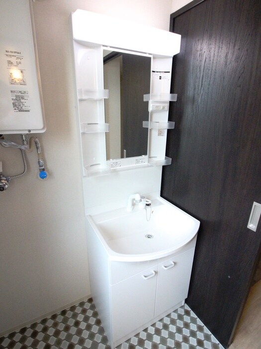 物件内観写真11　(洗面)
