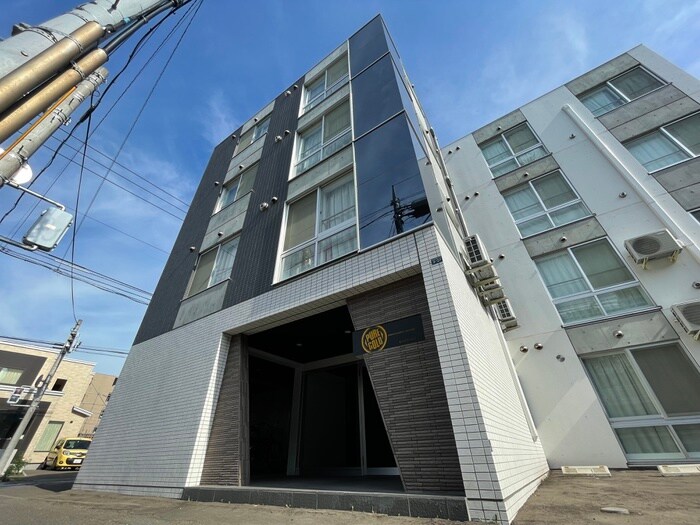 PURE　GOLDの物件外観写真