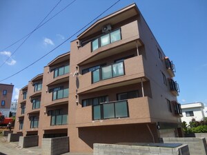 ラモ－ル月寒西外観写真