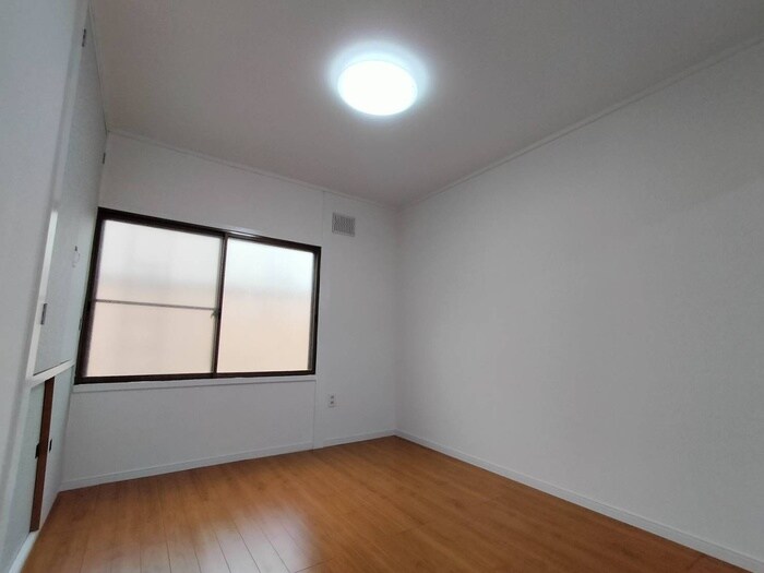 物件内観写真5　(居室)