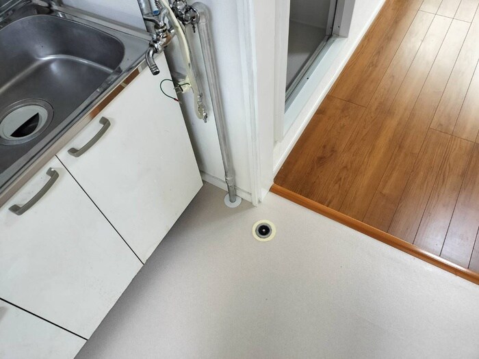 物件内観写真12　(洗濯機置場)