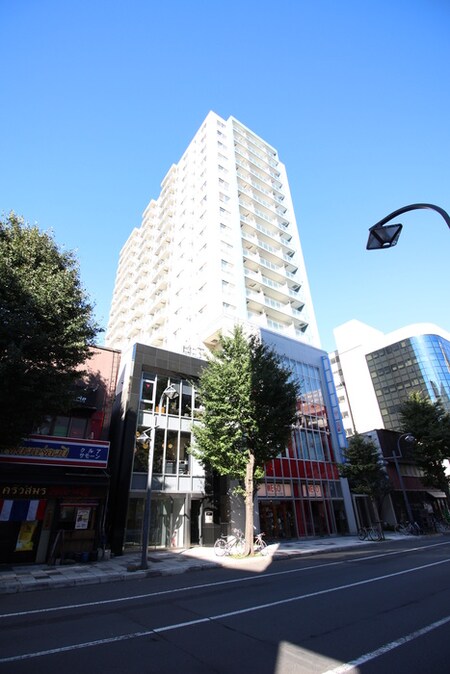 UURｺｰﾄ札幌南三条ﾌﾟﾚﾐｱﾀﾜｰ外観写真