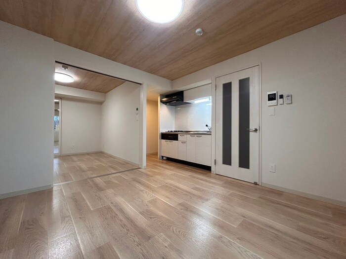 物件内観写真8　(居室)