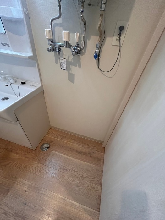 物件内観写真18　(洗濯機置場)