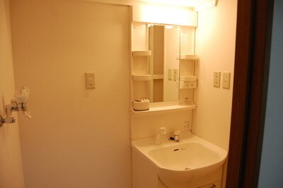 物件内観写真9　(洗面)