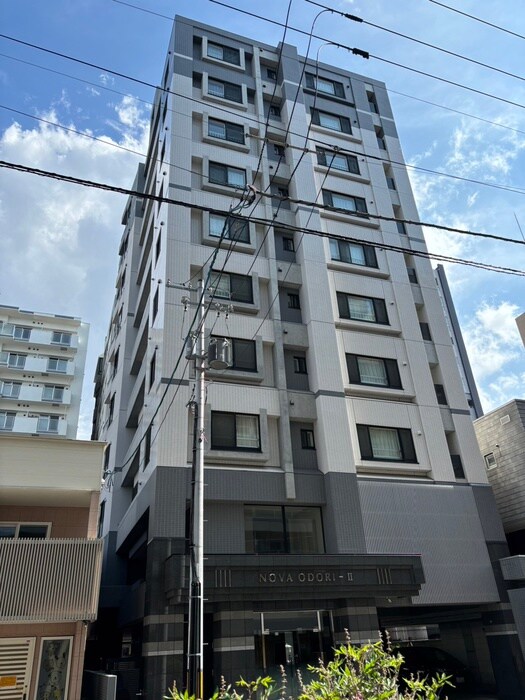 物件外観写真2　(同型モデル)