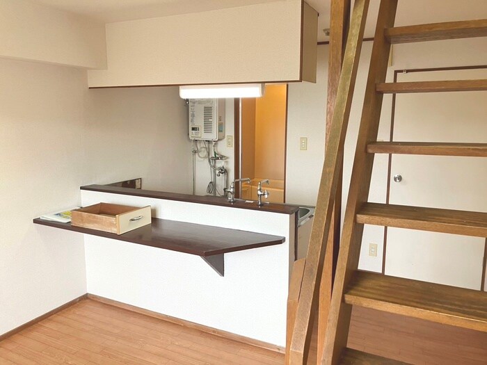 物件内観写真8　(居室)