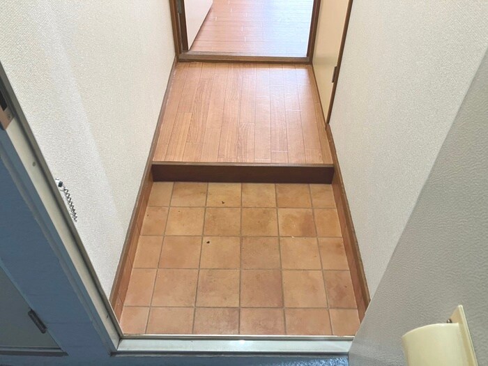 物件内観写真21　(玄関)