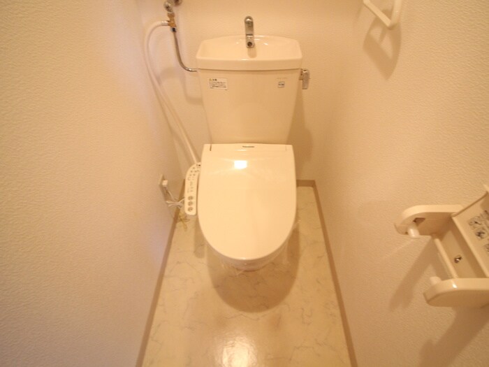 物件内観写真13　(トイレ)