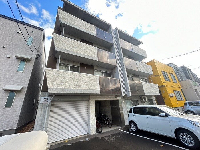 物件外観写真1　(外観写真)