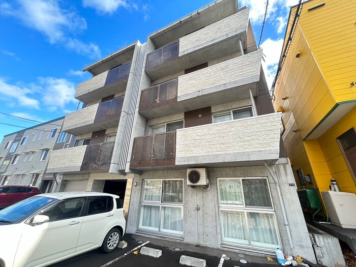 物件外観写真2　(外観写真)