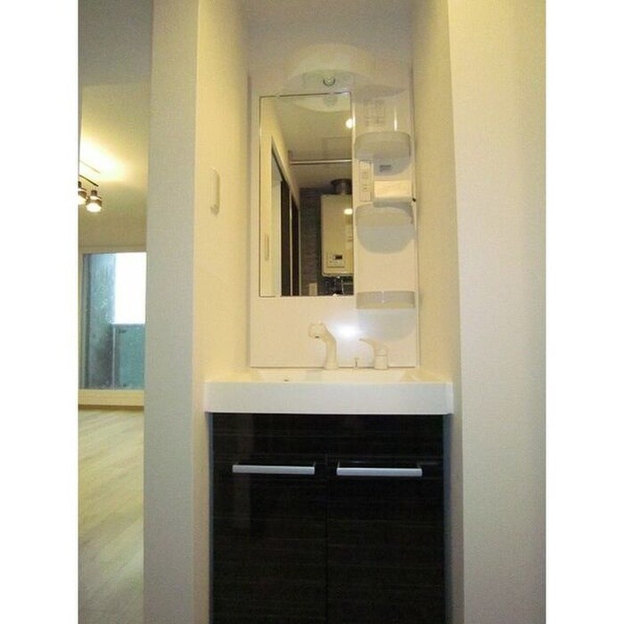 物件内観写真11　(洗面)