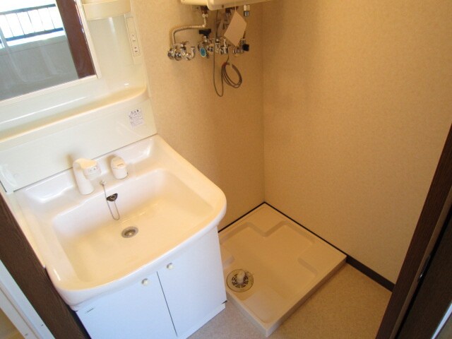 物件内観写真11　(洗面)