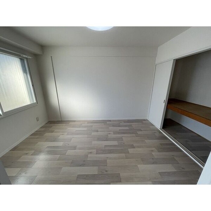 物件内観写真6　(居室)