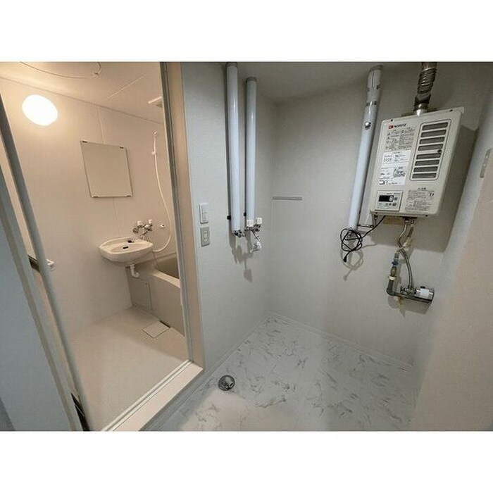 物件内観写真11　(洗面)