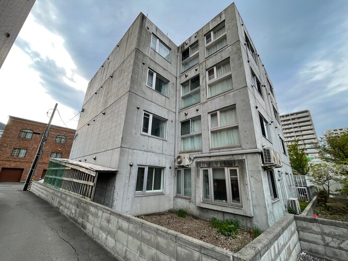 物件外観写真3　(外観写真)