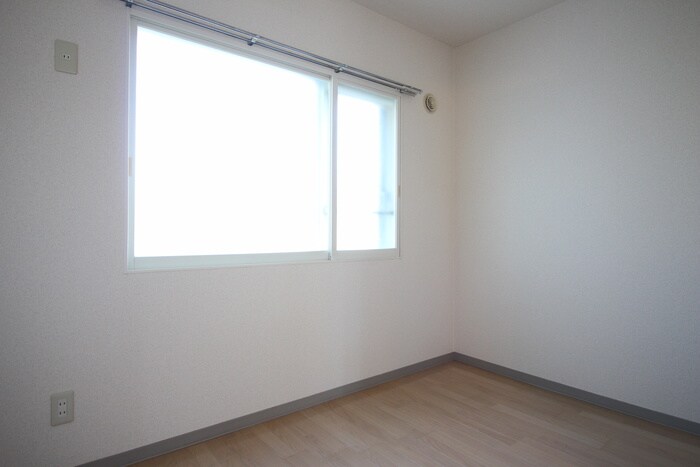 物件内観写真11　(居室)