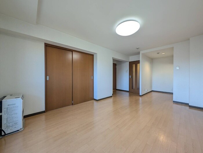 物件内観写真9　(居室)