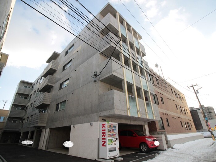 物件外観写真1　(外観写真)