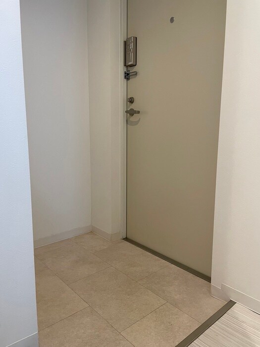 物件内観写真19　(玄関)