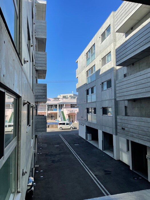 物件内観写真22　(室内からの展望)