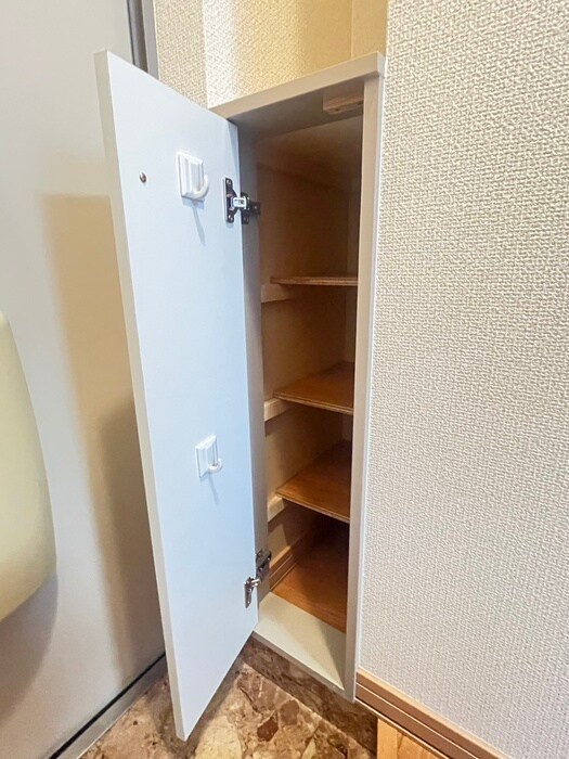 物件内観写真5　(靴箱)