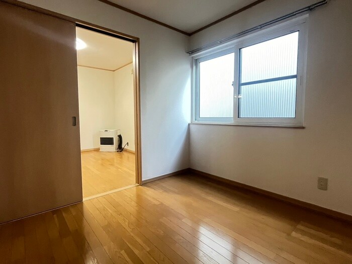 物件内観写真16　(居室)