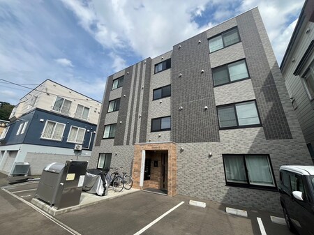 コローレ澄川3-1外観写真