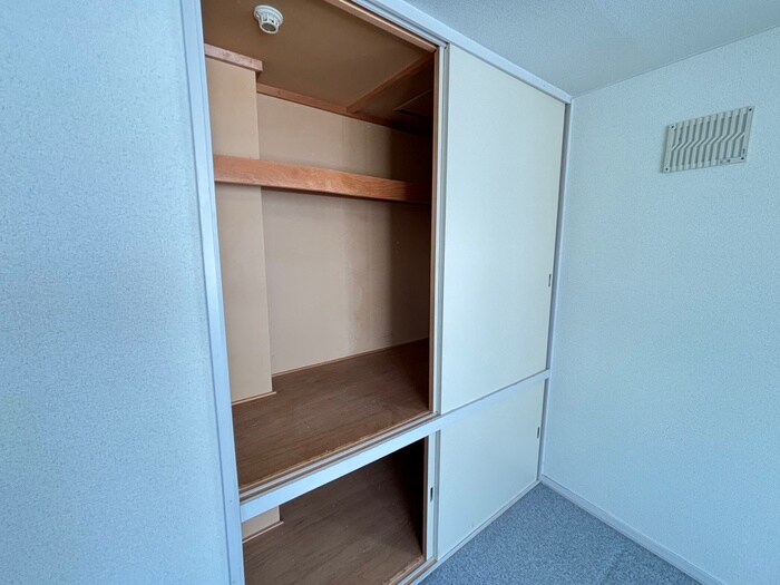 物件内観写真18　(収納)