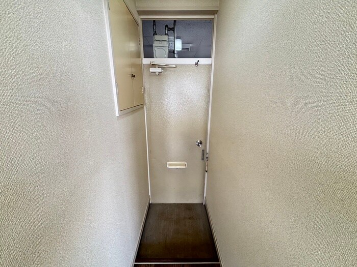 物件内観写真19　(玄関)
