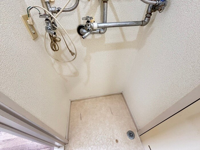 物件内観写真21　(洗濯機置場)