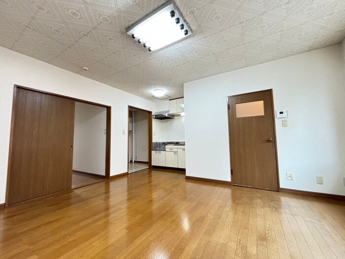 物件内観写真10　(居室)